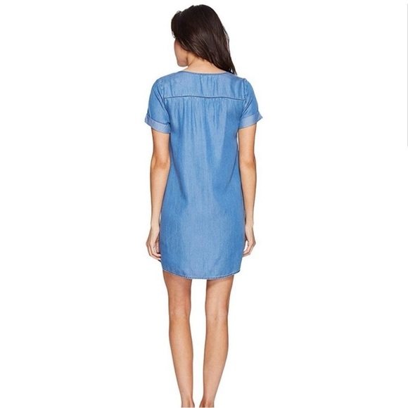 Women’s Lucky Brand Chambray Denim Lace Up Short Sleeve V-Neck Dress Medium - Picture 2 of 16